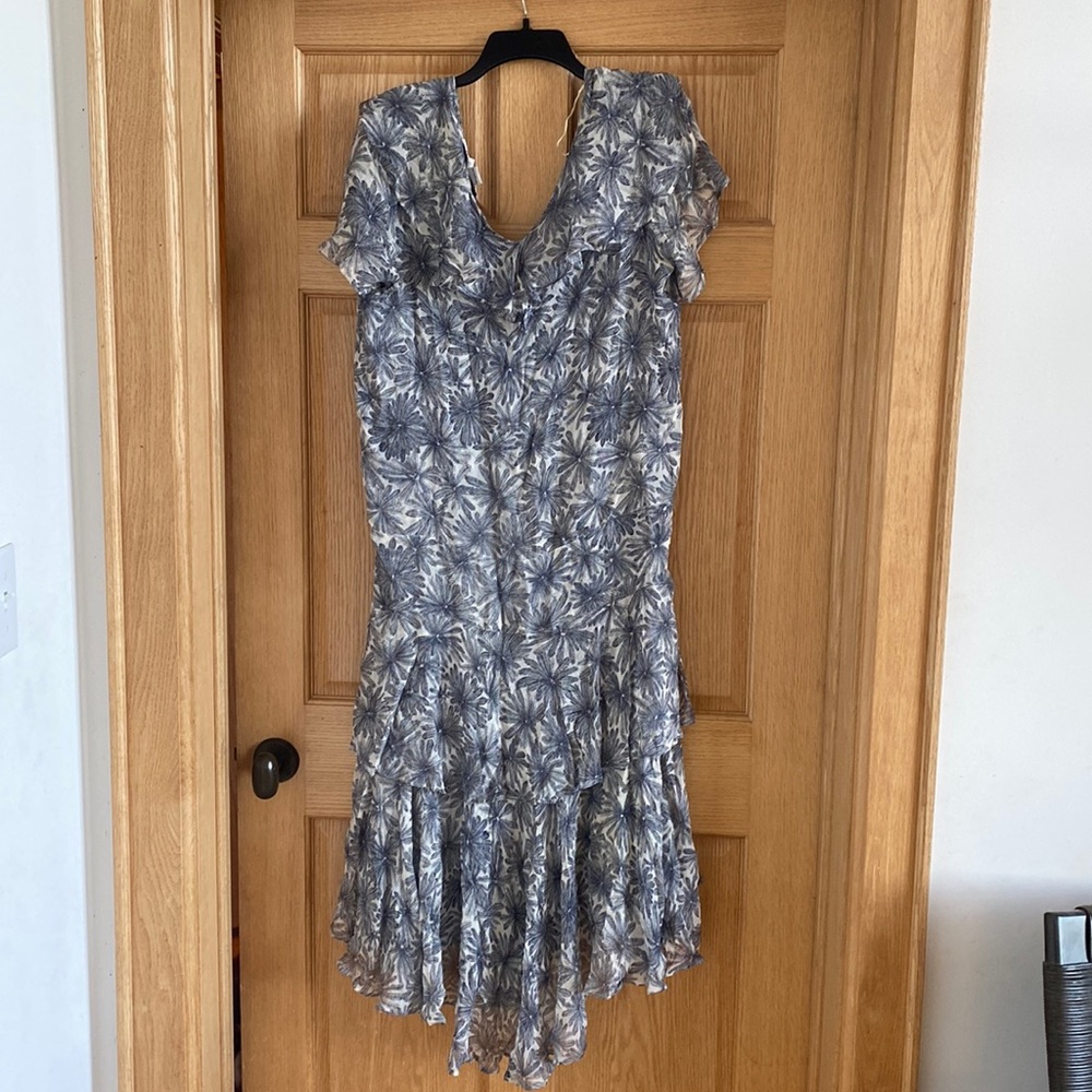 Nancy Johnson for Henri Bendel 100% silk vintage dress in perfect condition